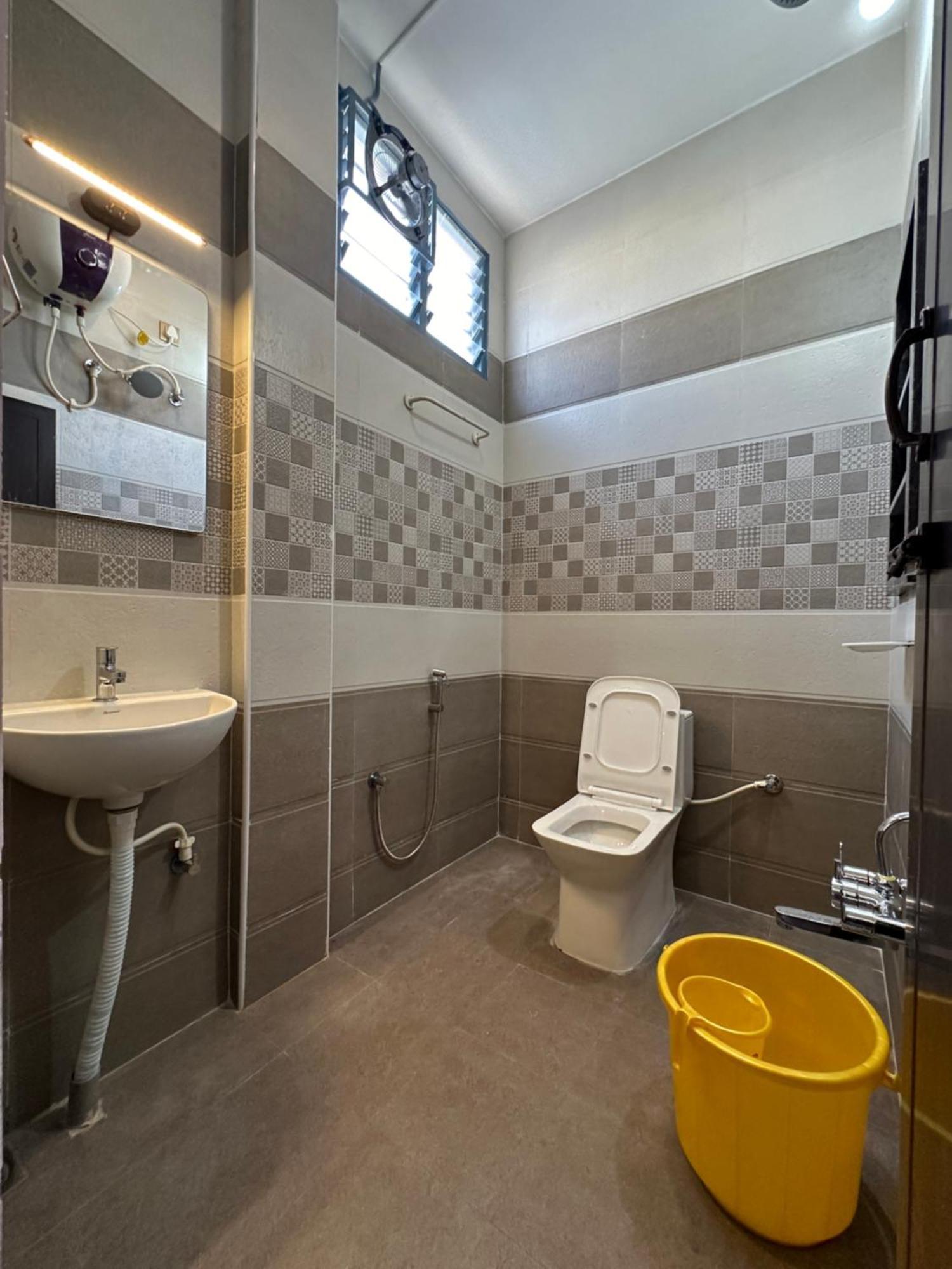 Om Lingeswaran Home Stay Tiruvannāmalai Dış mekan fotoğraf
