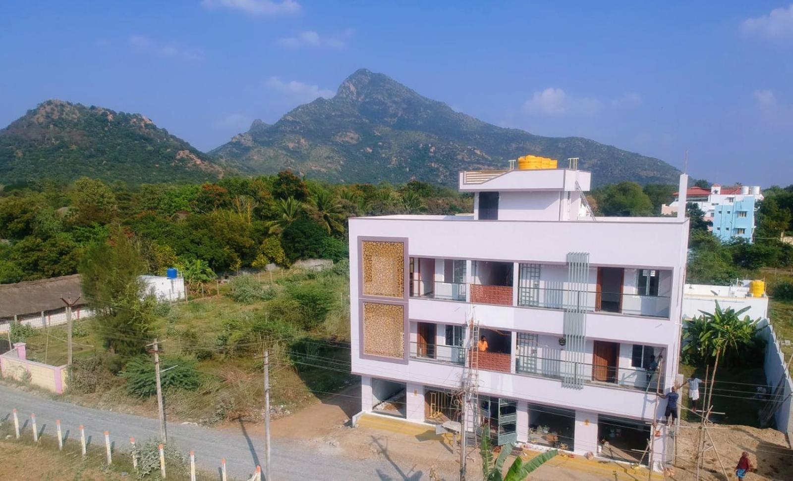 Om Lingeswaran Home Stay Tiruvannāmalai Dış mekan fotoğraf