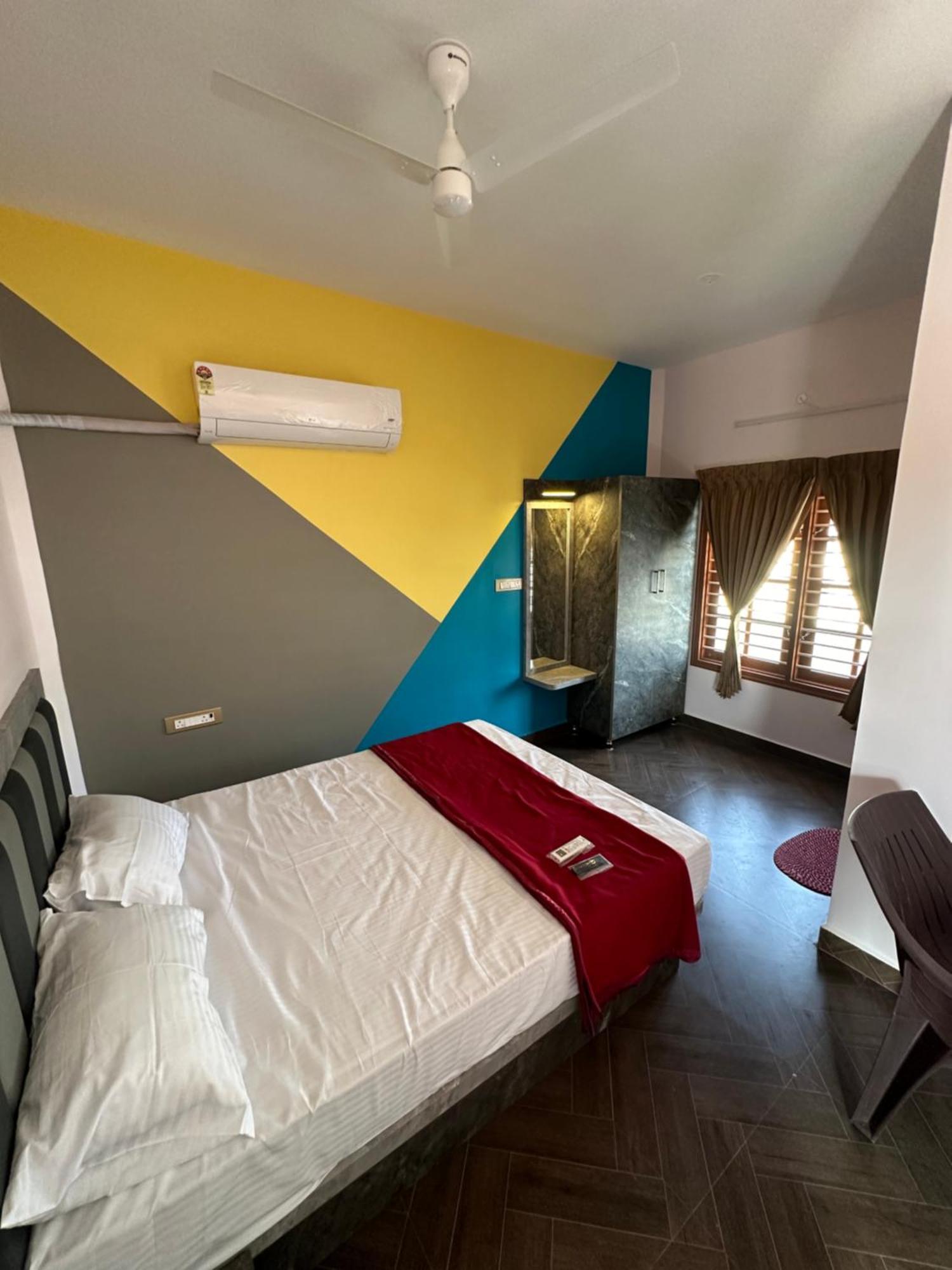 Om Lingeswaran Home Stay Tiruvannāmalai Dış mekan fotoğraf
