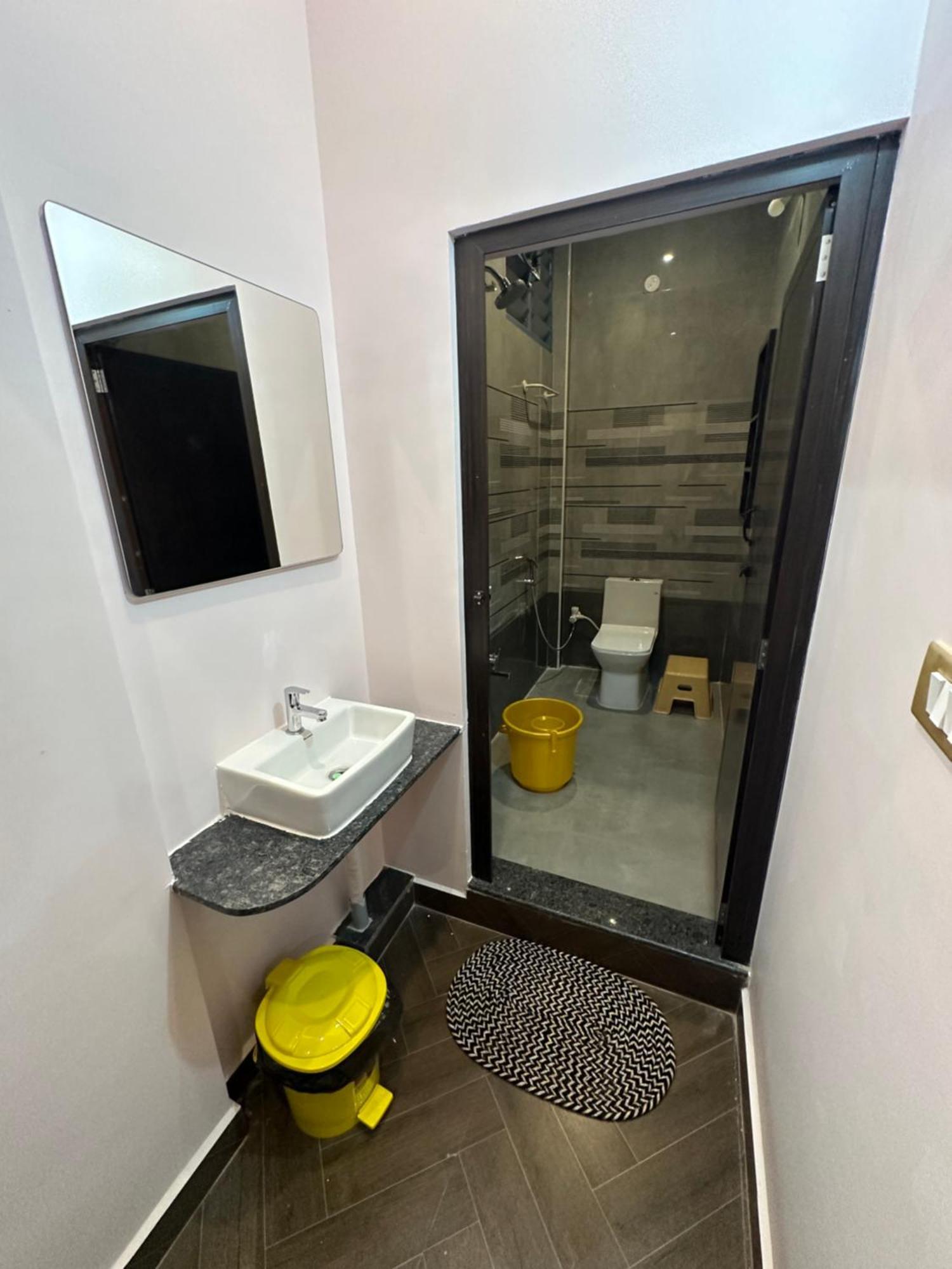 Om Lingeswaran Home Stay Tiruvannāmalai Dış mekan fotoğraf