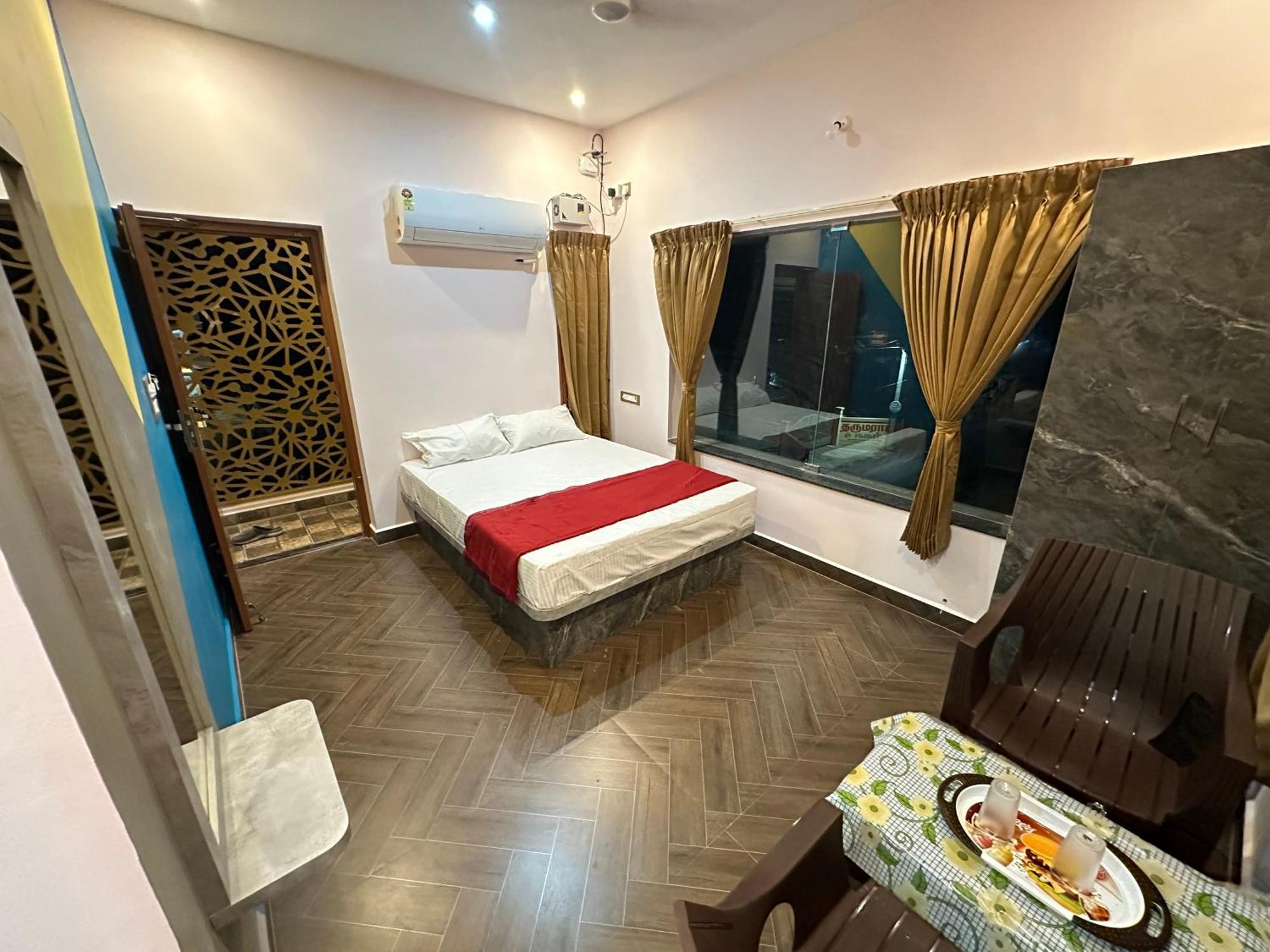 Om Lingeswaran Home Stay Tiruvannāmalai Dış mekan fotoğraf